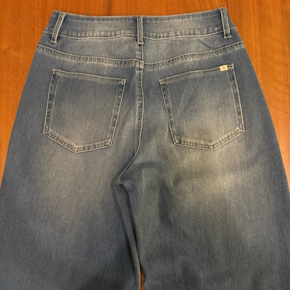 Halara Athlesiure Jeans - Picture 6 of 7